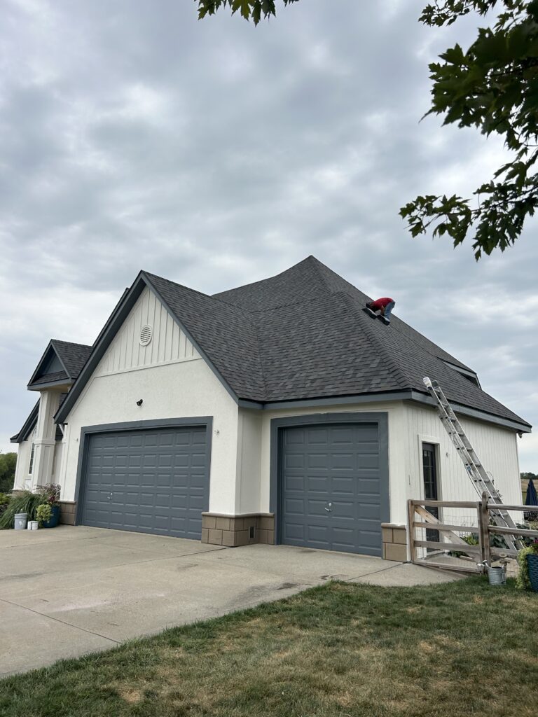roofer in Riverside missouri